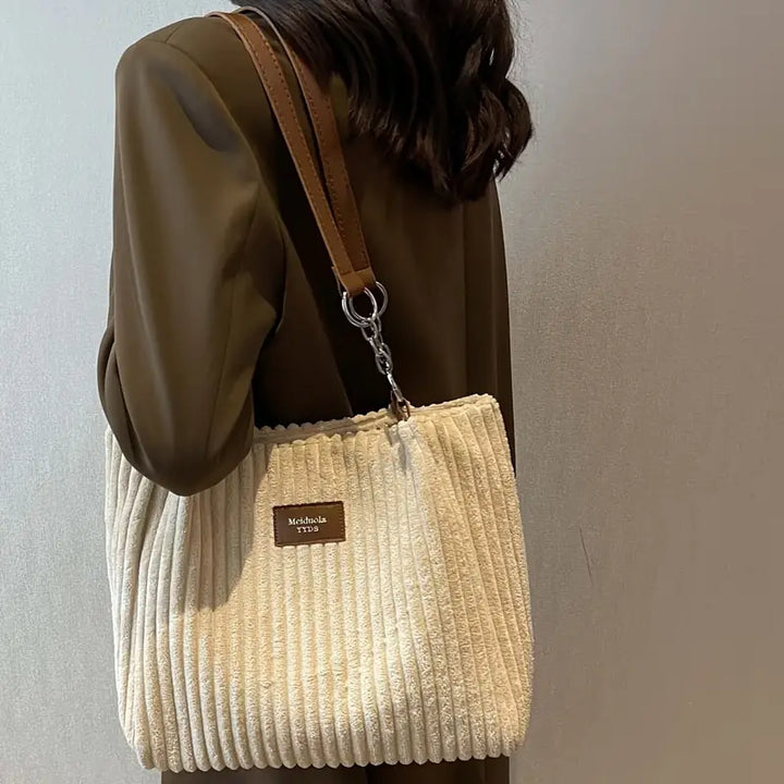 Lyssa | Ribbed velvet bag