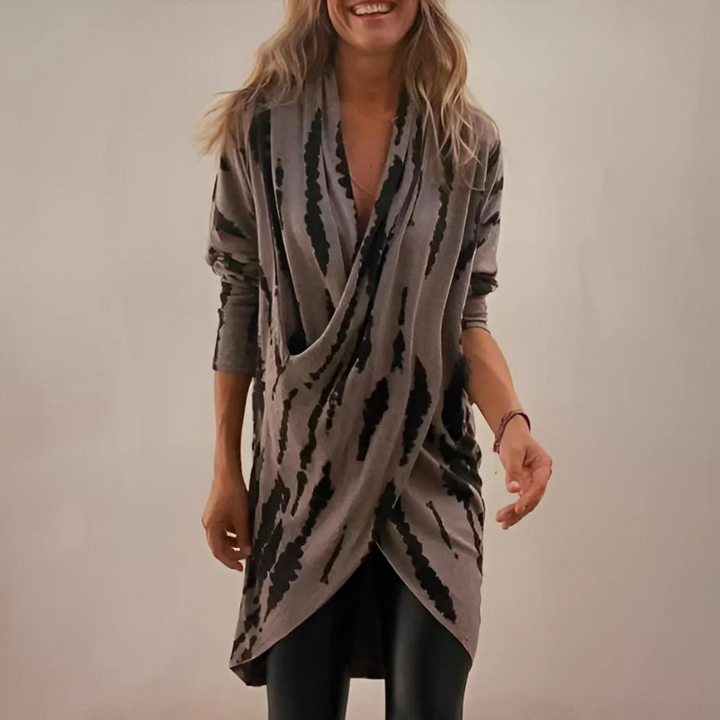 Corina | Luxurious tunic with a V-neckline and loose fit