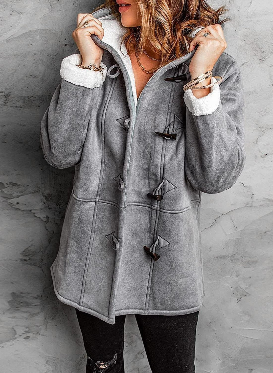 Augusta | Women's coat with hood and velvet horn