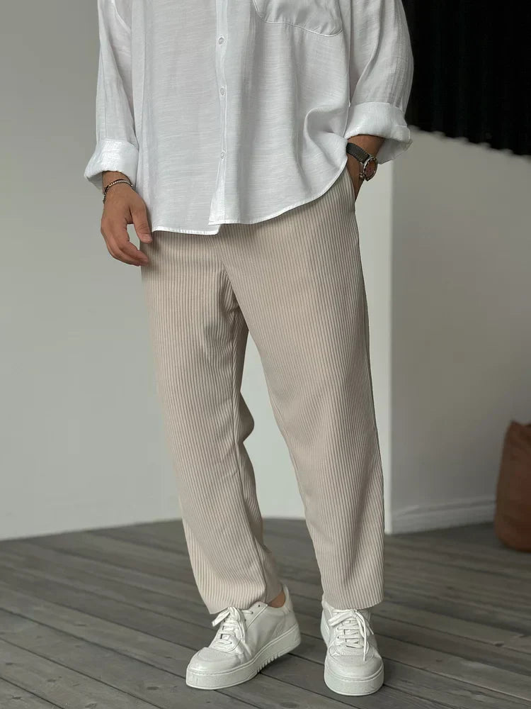 Severin | Soft Manchester-style trousers
