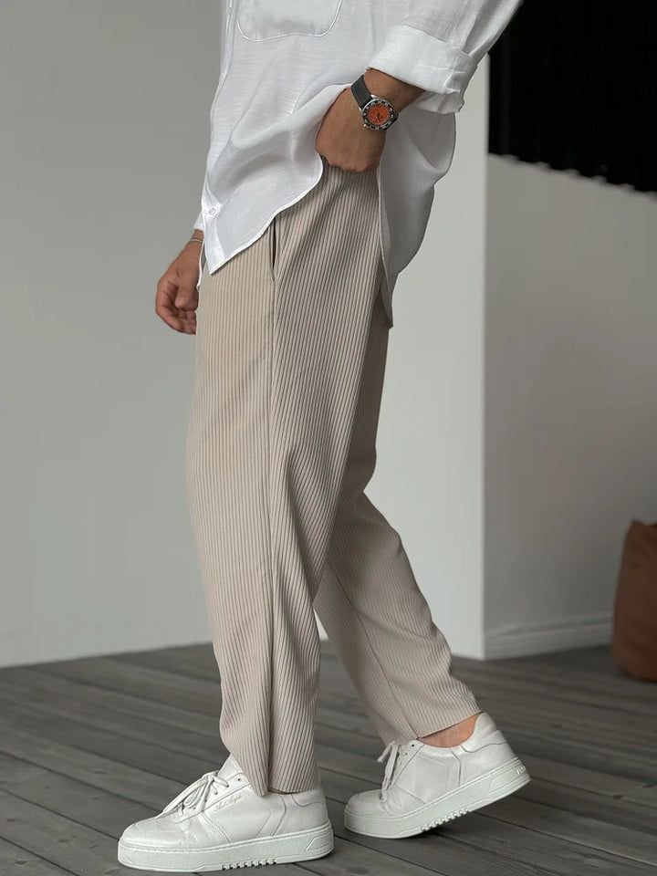 Severin | Soft Manchester-style trousers
