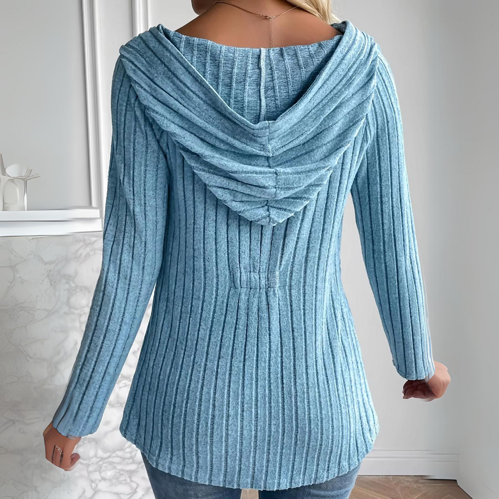 Caraline | Knitted vest with buttons