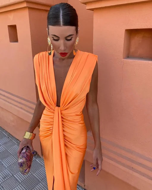 Xaveria | Low-cut party dress