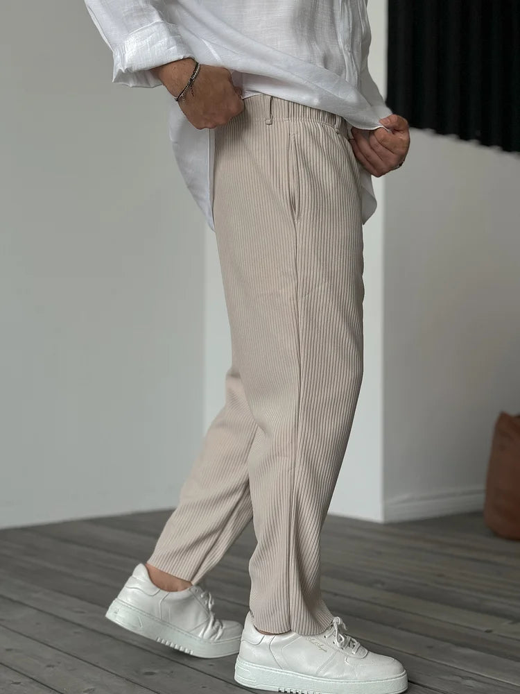 Severin | Soft Manchester-style trousers