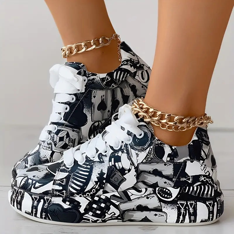 Thekla | Low women's lace-up shoes with graffiti print