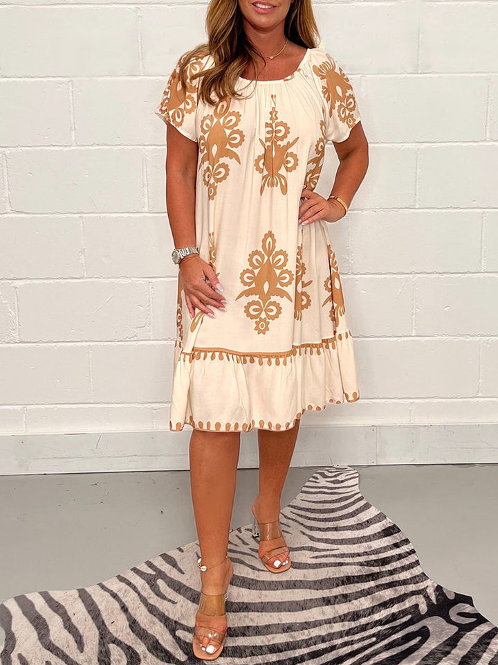 Alwine | New dress with geometric pattern and square neckline