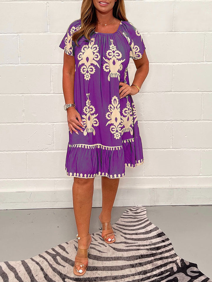 Alwine | New dress with geometric pattern and square neckline