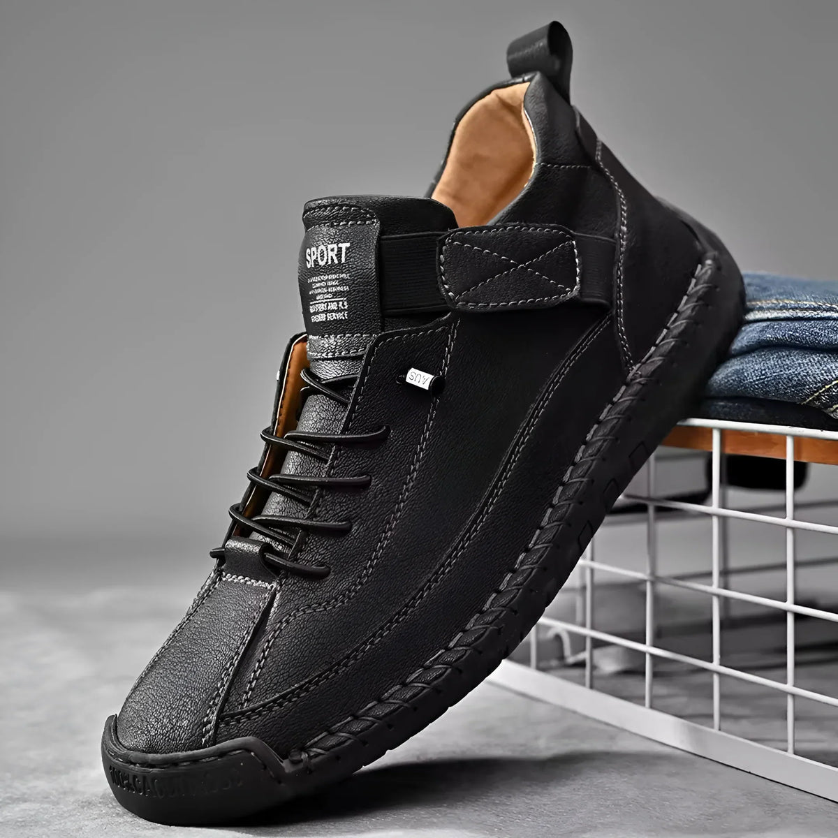 Rainer | Hand-stitched leather loafers