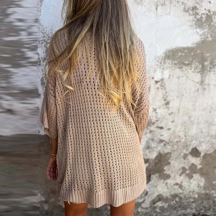 Svenja | Hollow knit top with V-neckline