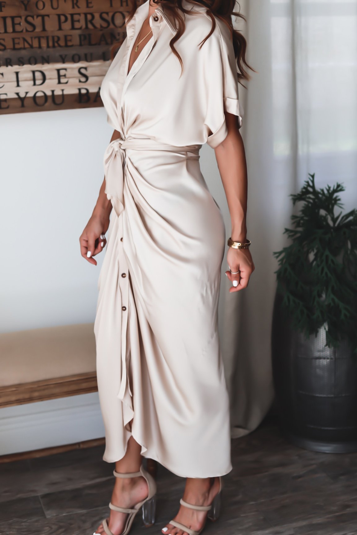 Xanthe | Long dress with button closure